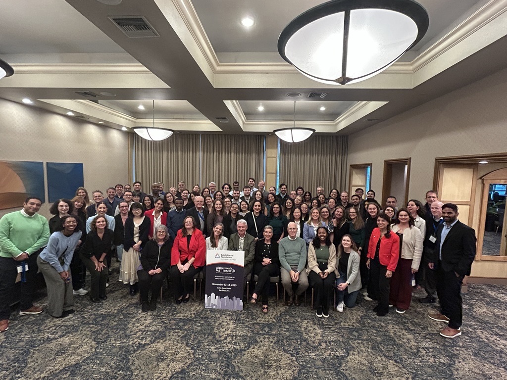 A group photo of students and speakers at the 17th annual BrightFocus Foundation Alzheimer’s Fast Track.
