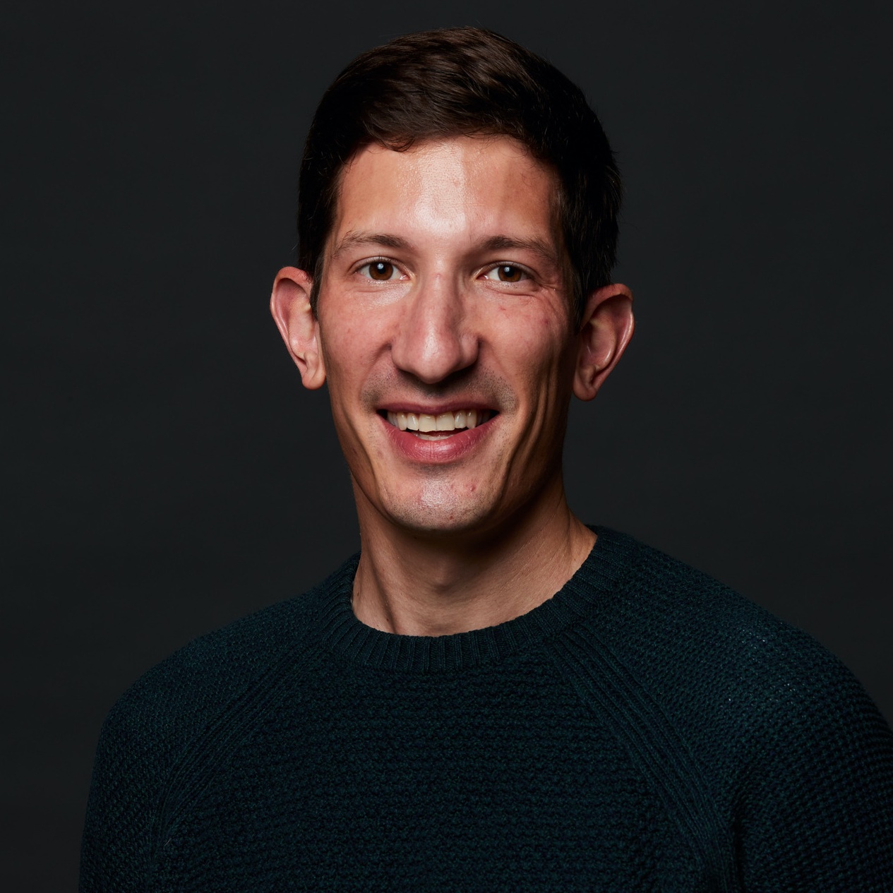 a headshot of David Veysset, PhD
