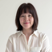 a headshot of Lily Wenjing Wu, PhD