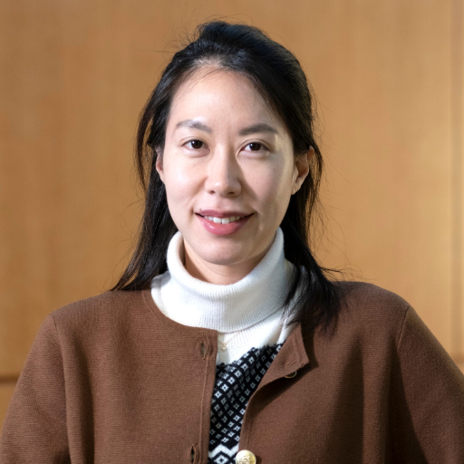 a headshot of Sunghee Park, PhD